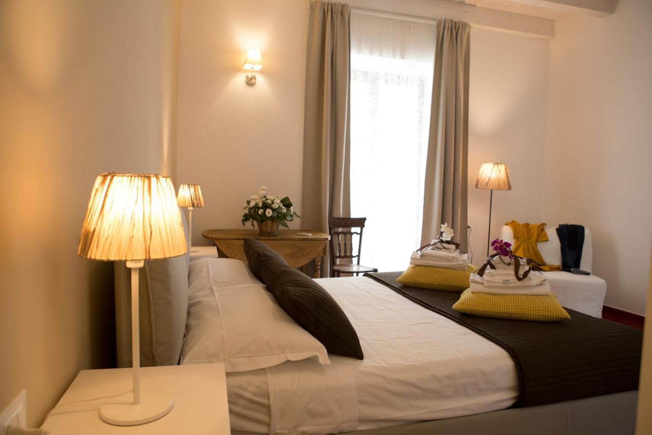 Yhomisus Bed & Breakfast Comiso Exterior photo