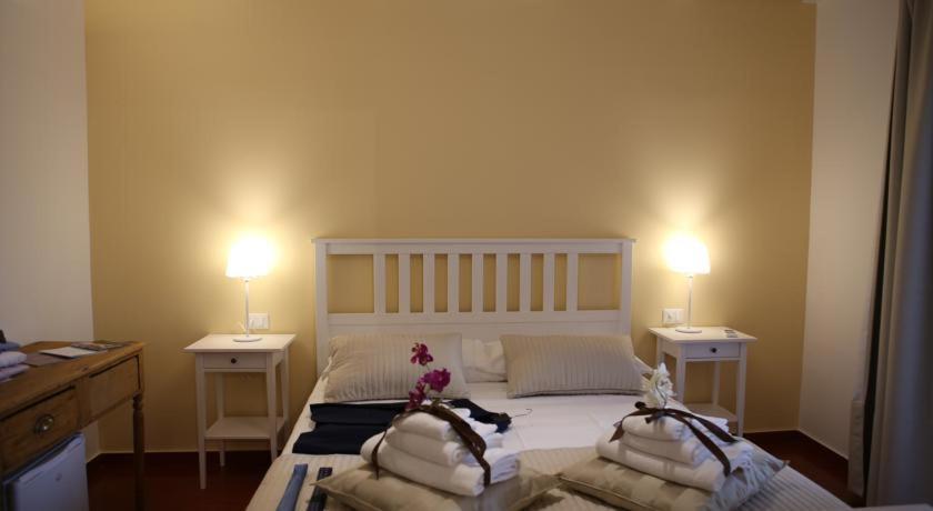 Yhomisus Bed & Breakfast Comiso Exterior photo